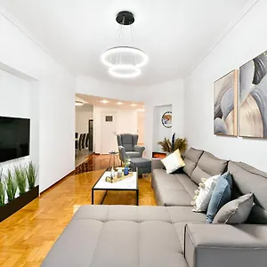 https://porto-sea-view-apartments-pl-ippodromiou-21.hotels-of-thessaloniki.com